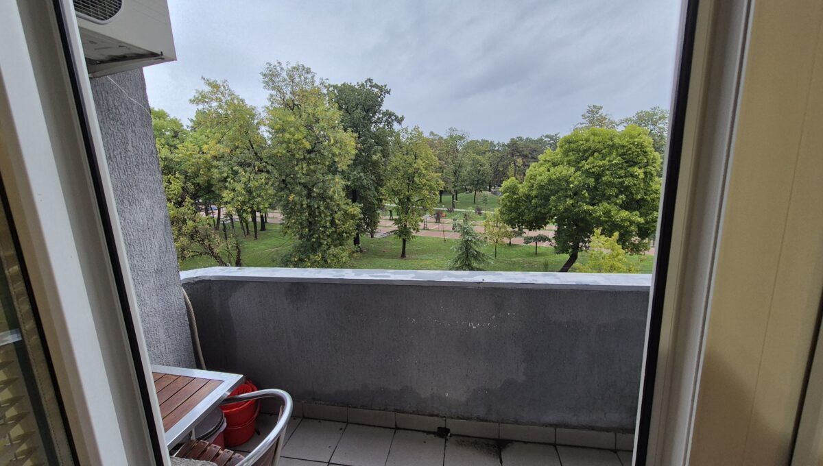 20251004_073309